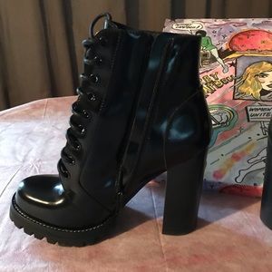 Jeffrey Campbell Legion boots w/ 4 " heels! US 8